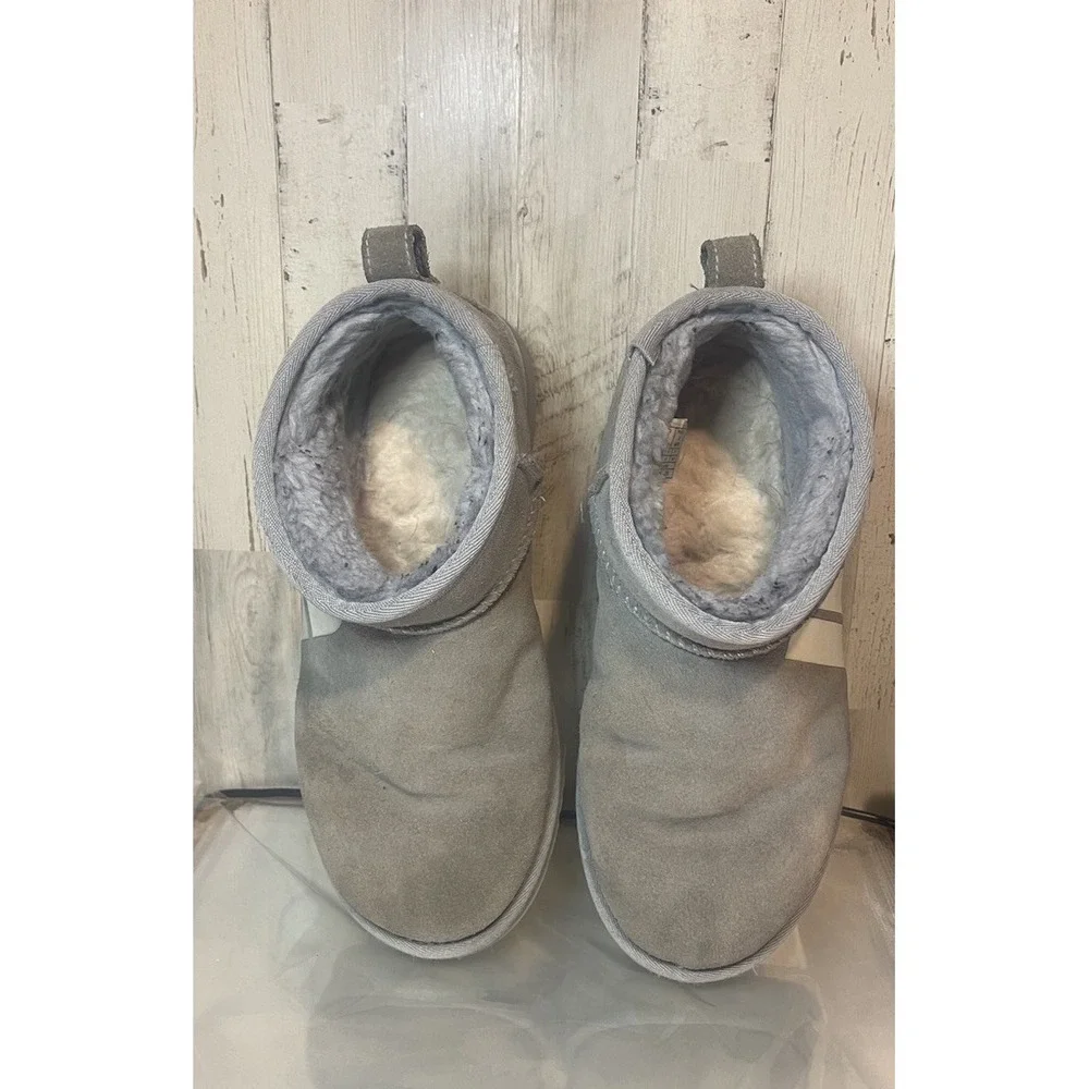 Ugg Classic Ultra Mini  Ankle Boot Grey Suede Women's Size 8 Warm, And Comfy